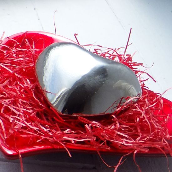 ヒーリング効果たっぷりな ハートの鈴 Tone Heart Large再入荷